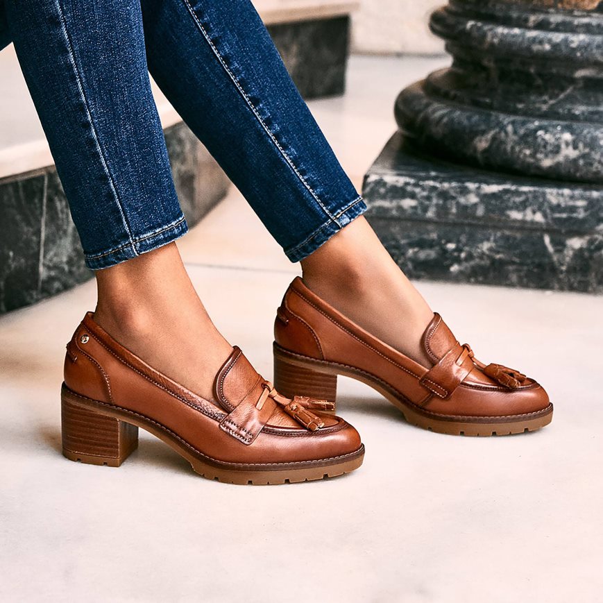 Women's Pikolinos LLANES Loafers Brown | NZ E2857A9